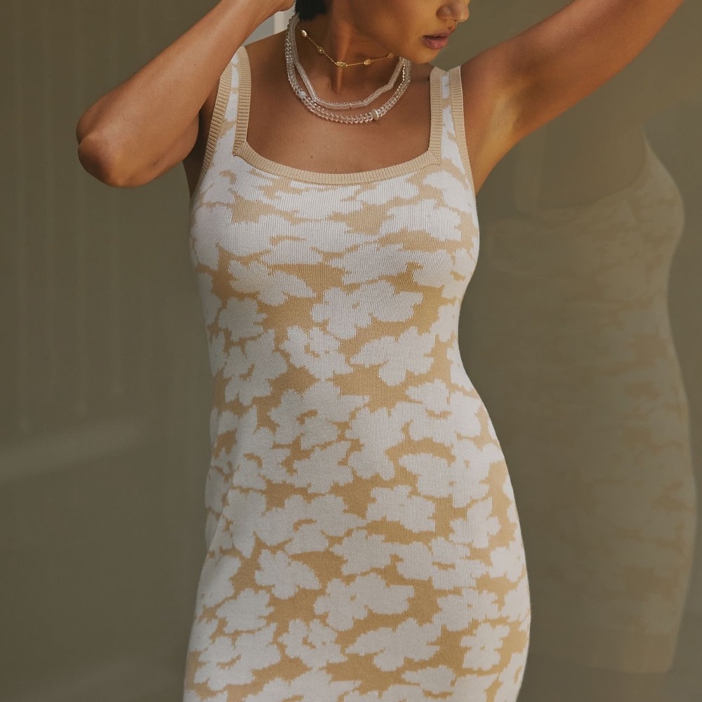Anthropologie Cream and Tan Chemise with Floral Design